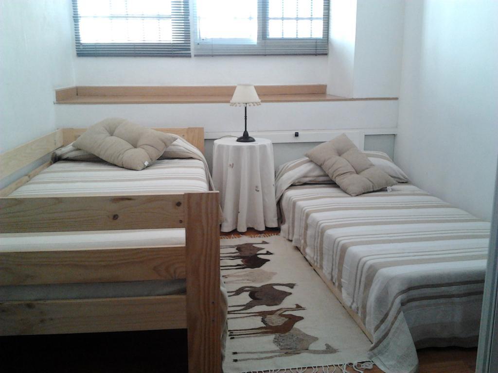 Hostal Los Aromas Villena Ruang foto